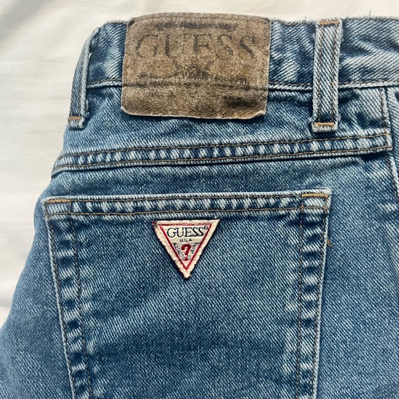 VINTAGE GUESS SHORTS - Picture 2 of 5